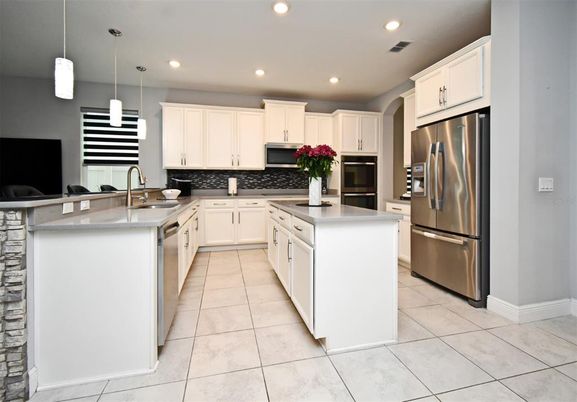 Interior, Kitchen, Pendant Lights, Recessed Lighting, Stainless Steel Appliances