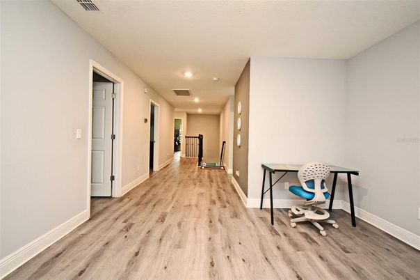 Interior, Recessed Lighting, Wood Texture Flooring