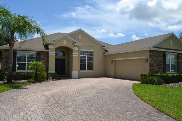 Attached, Exterior, Facade, Ranch