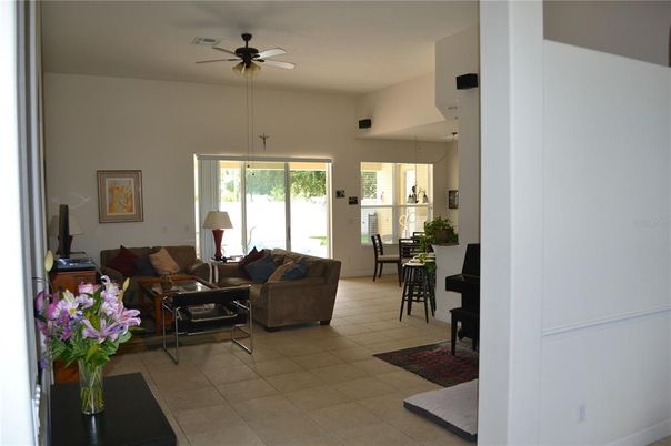 Dining room, Interior, Living room, Pendant Lights