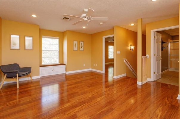 Empty room, Interior, Recessed Lighting, Wood Texture Flooring