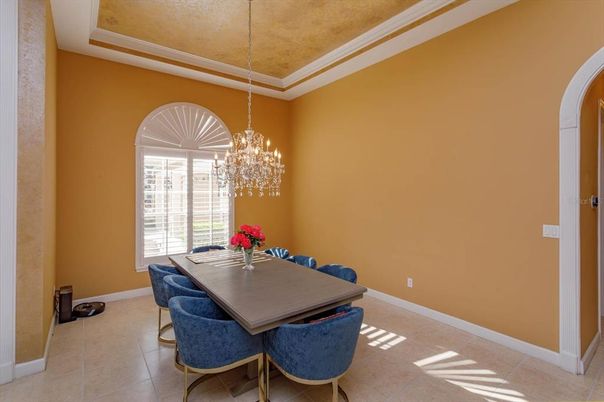 Chandelier, Dining room, Interior