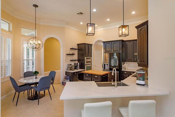 Dining room, Interior, Kitchen, Pendant Lights, Recessed Lighting, Stainless Steel Appliances