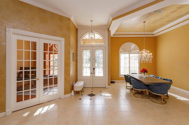Chandelier, Dining room, Interior, Pendant Lights