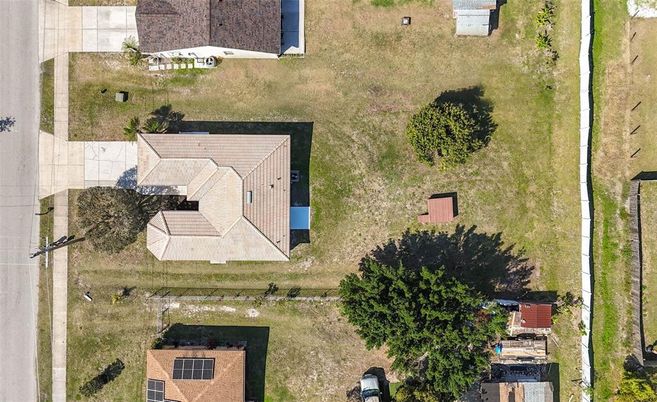 Exterior, Drone
