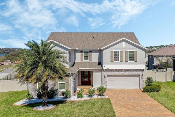 Attached, Exterior, Facade, Mediterranean