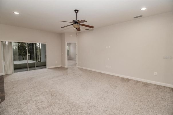 Empty room, Interior, Recessed Lighting