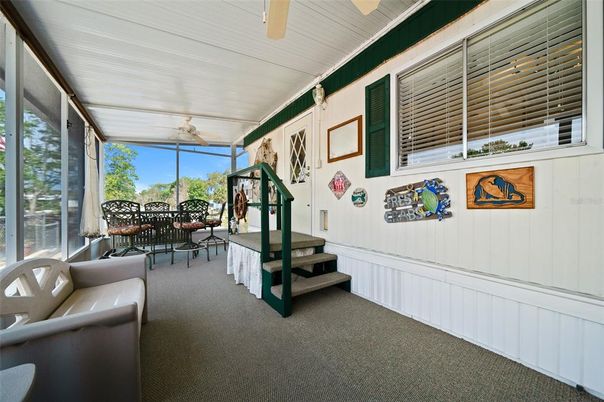 Dining room, Interior