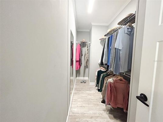 Interior, Walk-in Closets