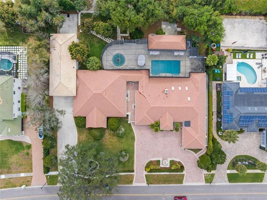 Exterior, Drone