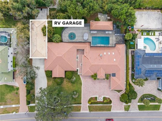 Exterior, Drone