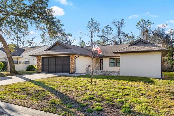 Attached, Exterior, Facade, Ranch