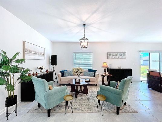 Interior, Living room, Pendant Lights