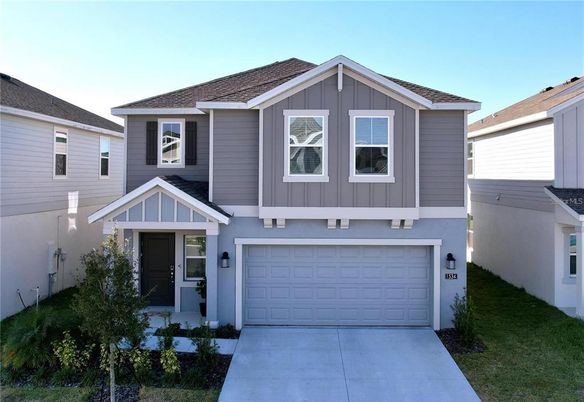 Attached, Exterior, Facade, Rowhouse
