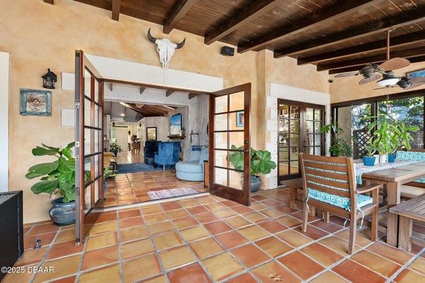 Dining room, Interior, Wooden Beams, Wooden Ceilings