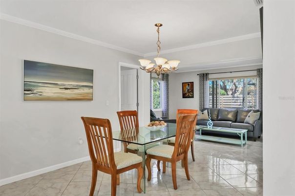 Chandelier, Dining room, Interior