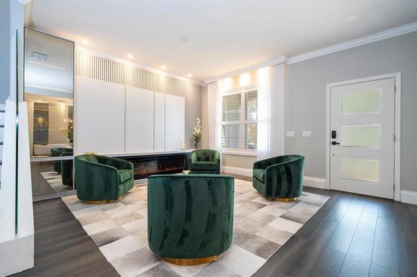 Interior, Recessed Lighting, Wood Texture Flooring
