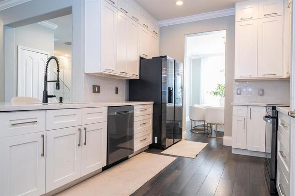 Dining room, Interior, Kitchen, Recessed Lighting, Wood Texture Flooring