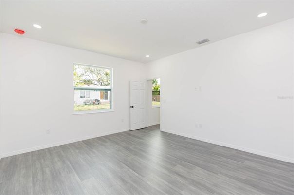 Empty room, Interior, Recessed Lighting, Wood Texture Flooring
