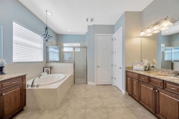 Bathroom, Glass Shower, Interior, Pendant Lights, Recessed Lighting