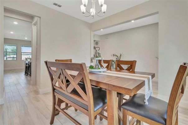 Chandelier, Dining room, Interior, Recessed Lighting, Wood Texture Flooring