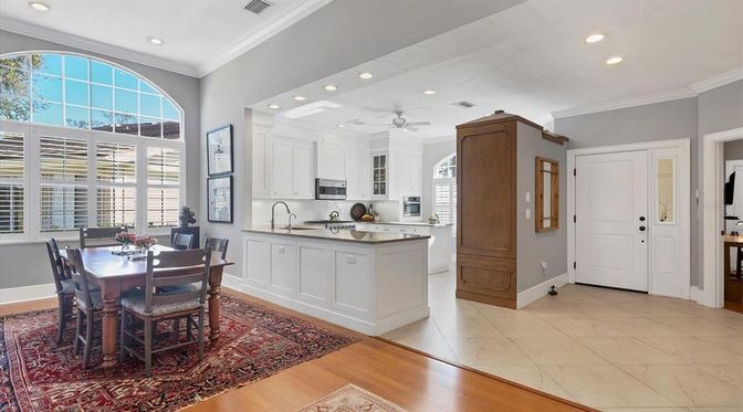 Dining room, Interior, Kitchen, Recessed Lighting, Wood Texture Flooring