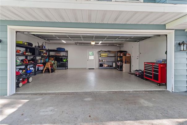 Garage, Interior