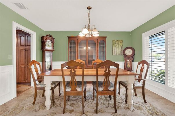 Chandelier, Dining room, Interior