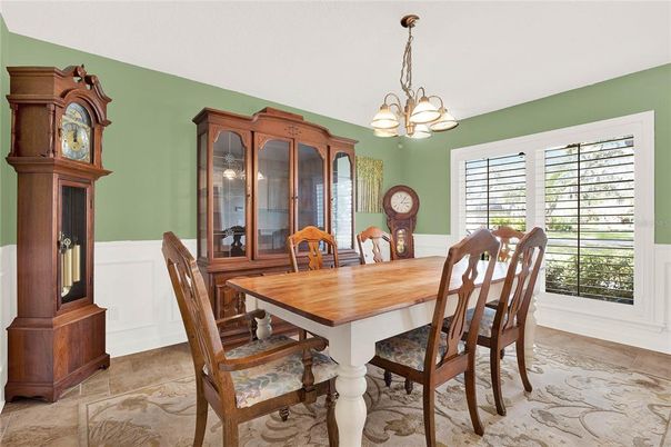 Chandelier, Dining room, Interior