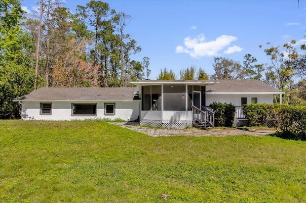 Backyard, Exterior, Facade, Ranch