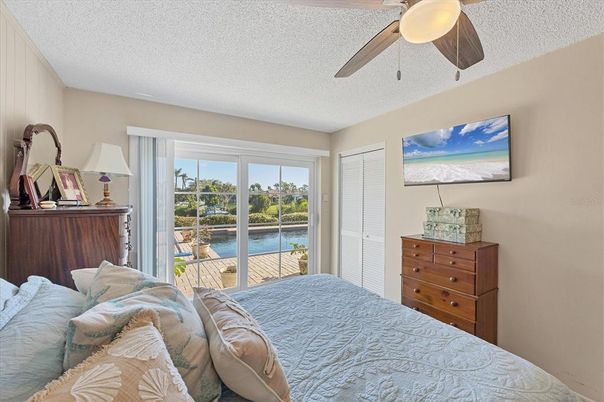 Bedroom, Interior, Water