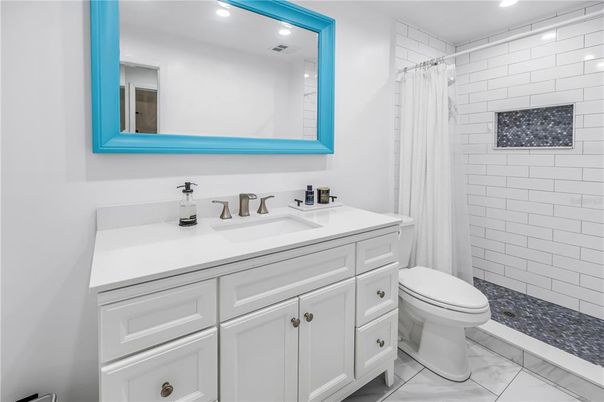 Bathroom, Interior, Marble, Recessed Lighting