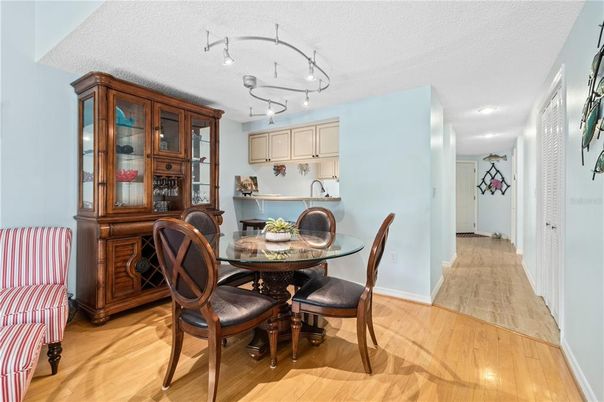 Dining room, Interior, Kitchen, Recessed Lighting, Wood Texture Flooring