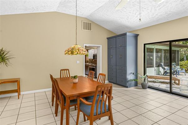 Dining room, Interior, Kitchen, Pendant Lights