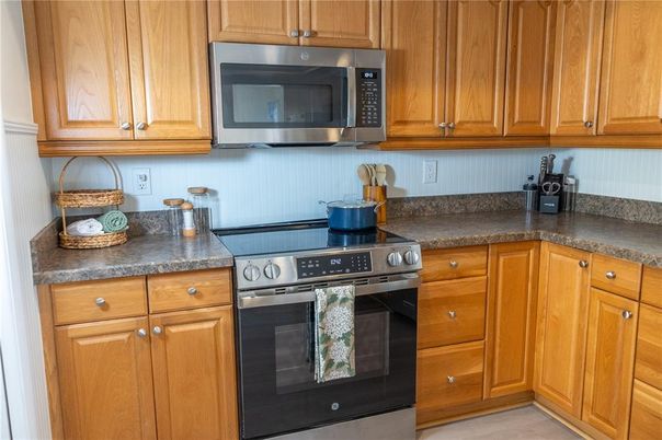 Interior, Kitchen, Stainless Steel Appliances