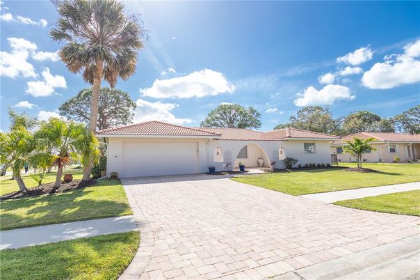 Attached, Backyard, Exterior, Facade, Mediterranean