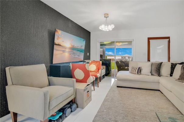 Chandelier, Interior, Living room