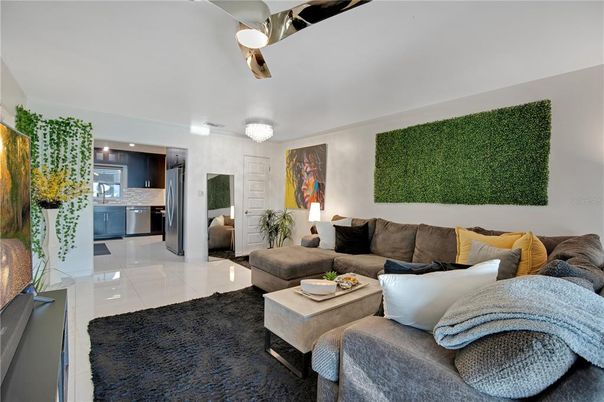 Interior, Kitchen, Living room, Stainless Steel Appliances