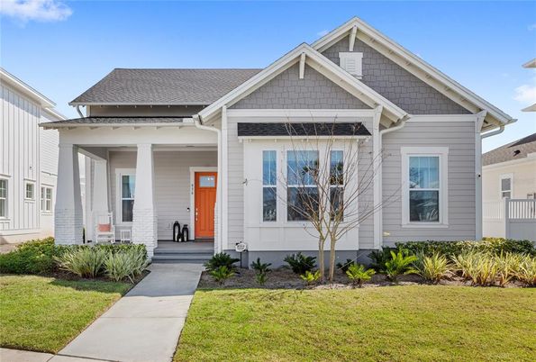 Exterior, Facade, American Craftsman