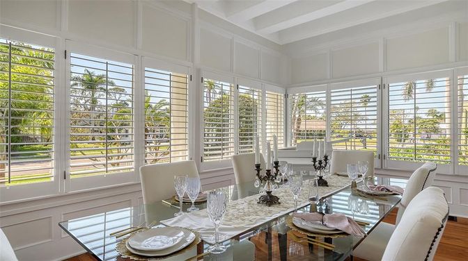 Dining room, Interior, Sun Room, Wood Texture Flooring