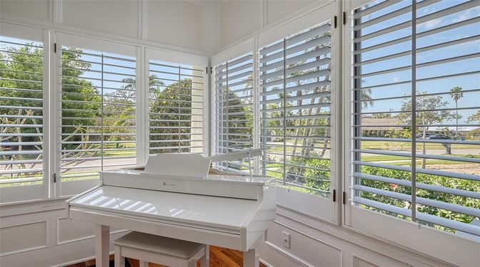 Interior, Piano, Sun Room