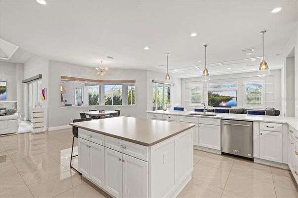 Dining room, Interior, Kitchen, Pendant Lights, Recessed Lighting, Stainless Steel Appliances
