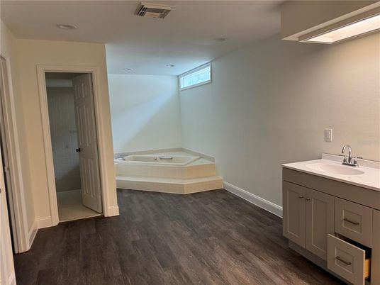 Bathroom, Interior, Recessed Lighting, Wood Texture Flooring