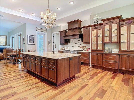 Chandelier, Dining room, Interior, Kitchen, Recessed Lighting, Wood Texture Flooring