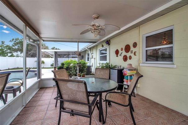 Dining room, Interior, Sun Room