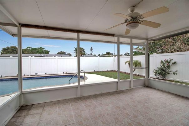 Interior, Pool, Sun Room