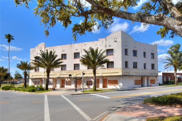 Exterior, Facade, Condo Building
