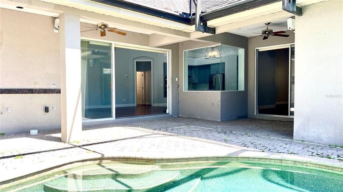 Exterior, Pool