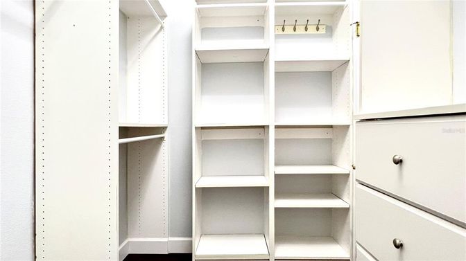 Interior, Walk-in Closets