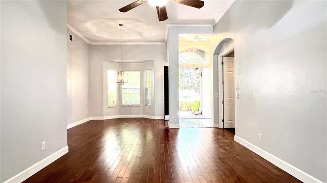 Empty room, Interior, Pendant Lights, Wood Texture Flooring
